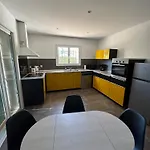 Cote D\'Azur - Frejus - Villa Provencale Moderne